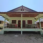Mama O Chai Koh Tao