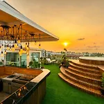 La Vista Patong Hotel