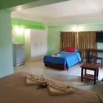 Anchalee Resort