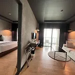 Chiangkhong Teak Garden Riverfront Onsen Hotel- Sha Extra Plus