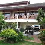The Waterfront Hotel At Fishermans Village