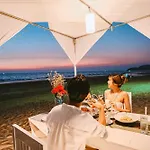 Chaolao Tosang Beach Hotel