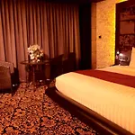 Maleewana Hotel & Resort
