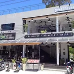 Sairee Sairee Guesthouse