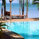 Bayview Beach Resort