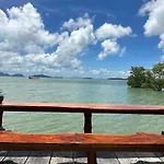 Lanta Sabai Day House