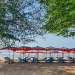 Bann Pantai Resort