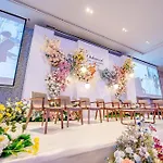 Oakwood Hotel & Residence Sri Racha
