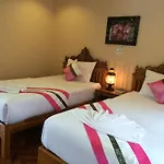 Chok-Wasana Guest House