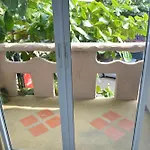 Nirvana Guesthouse & Hostel