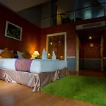 Brookside Valley Resort