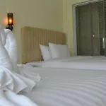 Southgate Residence Hotel - Sha Certified