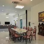Monlada Khaoyai