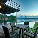 500 Rai Floating Resort