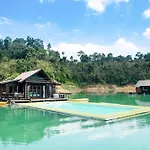 500 Rai Floating Resort
