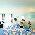 Sea View Beachfront Condos Pattaya Jomtien Beach