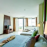 Lanta Garden Hill Resort & Apartments