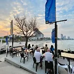 Seaview 2 Bedroom Beach Front Vacation Huahin