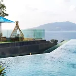 Crest Resort & Pool Villas - Sha Extra Plus