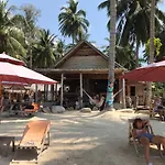 Castaway Beach Bungalows