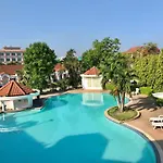 Dad D Resort By Lopburi Inn Resort