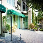 Majestic View Hotel