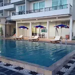 Sea Mountain Khanom Hotel