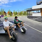 See Stars & Forest Resort