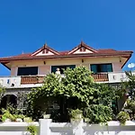 Loy Manee House