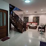 Loy Manee House