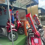 Noot\'S Bar And Guesthouse