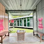 Nunou Cafe