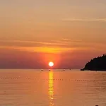 Charming Lipe Beach Resort