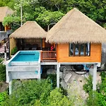 Koh Tao Relax Freedom Beach Resort