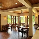 Riverhouse Resort
