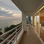Pullman Pattaya Hotel G