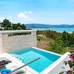 Sunset Lagoon | Villa Rihanna 2