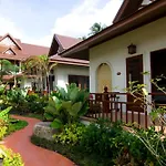 Kanok Buri Resort