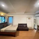 Apache Loongdum Koh Samed