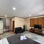 หาดทรายขาวรีสอร์ท