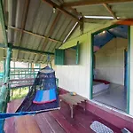 Neeno Hut