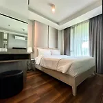 6Th Avenue Surin Condo