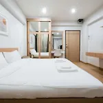 Creston Grand Hotel Suphan Buri