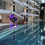A11 Stunning Seaview 2Brs2Baths Karon City