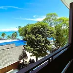 Rockstar Beach Apartments