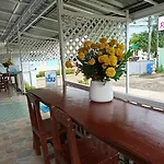Rainbow House Resort