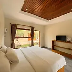 Tachang Airport Hotel