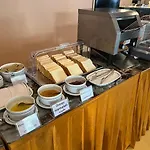 Crown Pattaya Beach Hotel