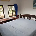 Lyndale Lodge