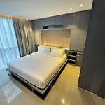 1Bdr Rooftop Bar The Biggest Gym Spa Centre